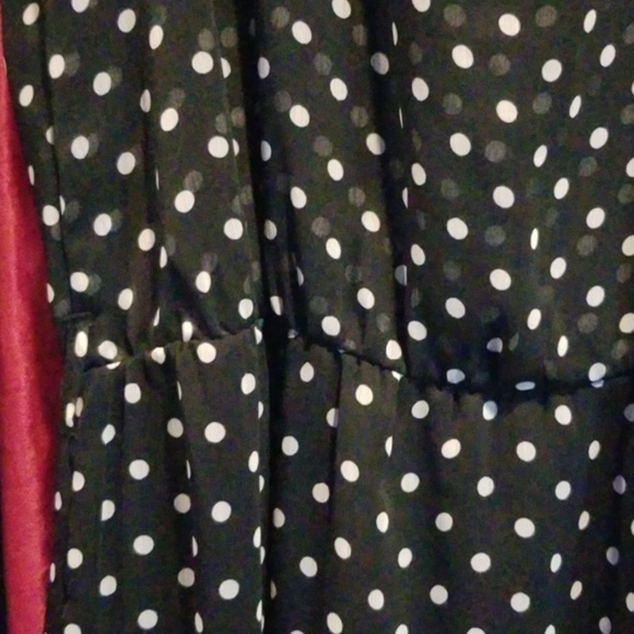 Versatile, easy breezy blk & white polka dot dress - Picture 3 of 7